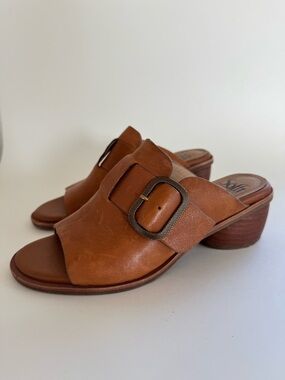 Sofft Candyce Block Heel Sandal